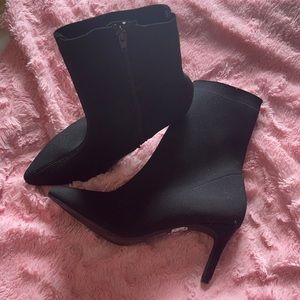 Pennington’s heels